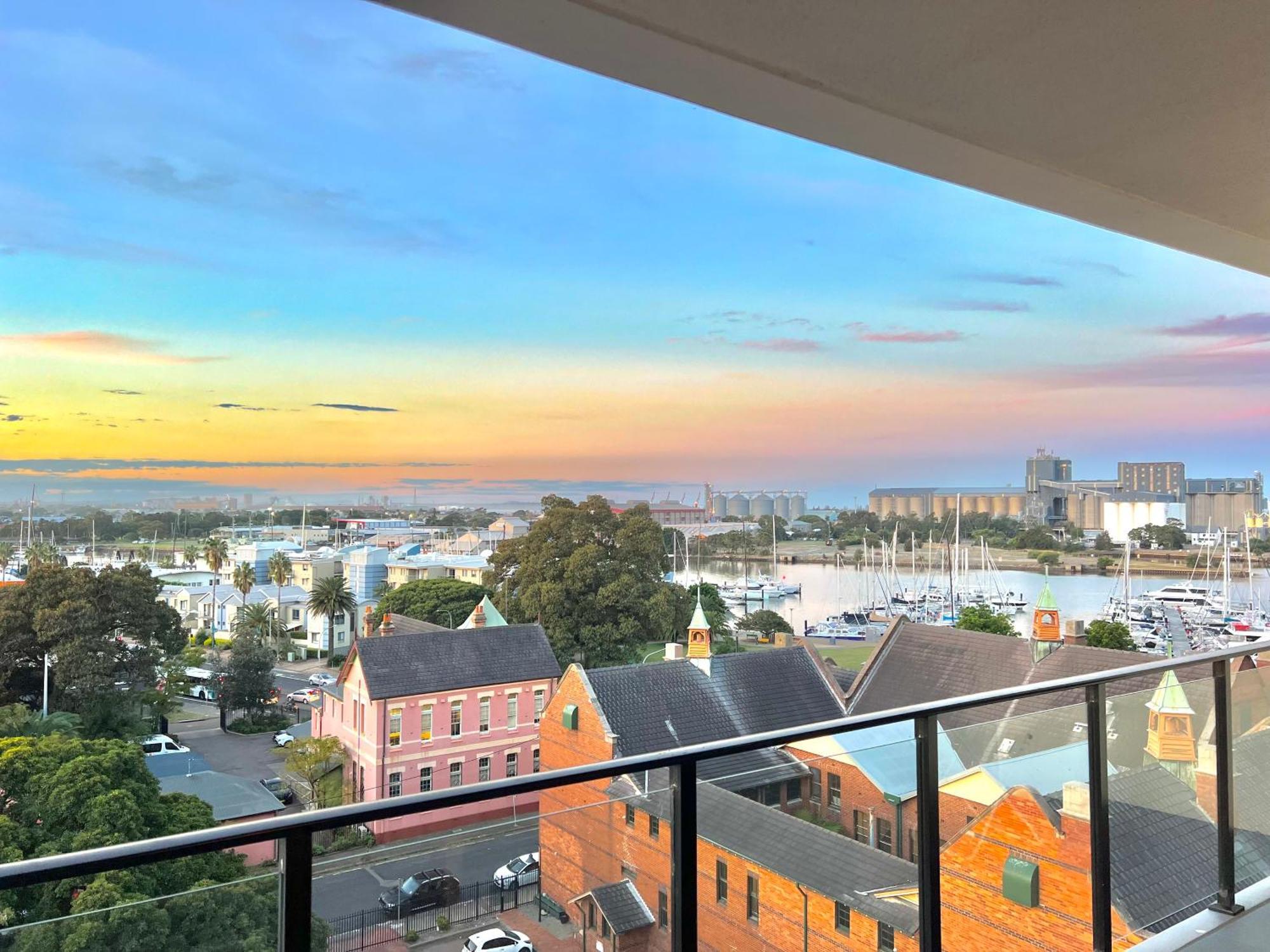Harbour Towers, Newcastle'S Elite Apartment Stays, Free Parking & Tram Access المظهر الخارجي الصورة