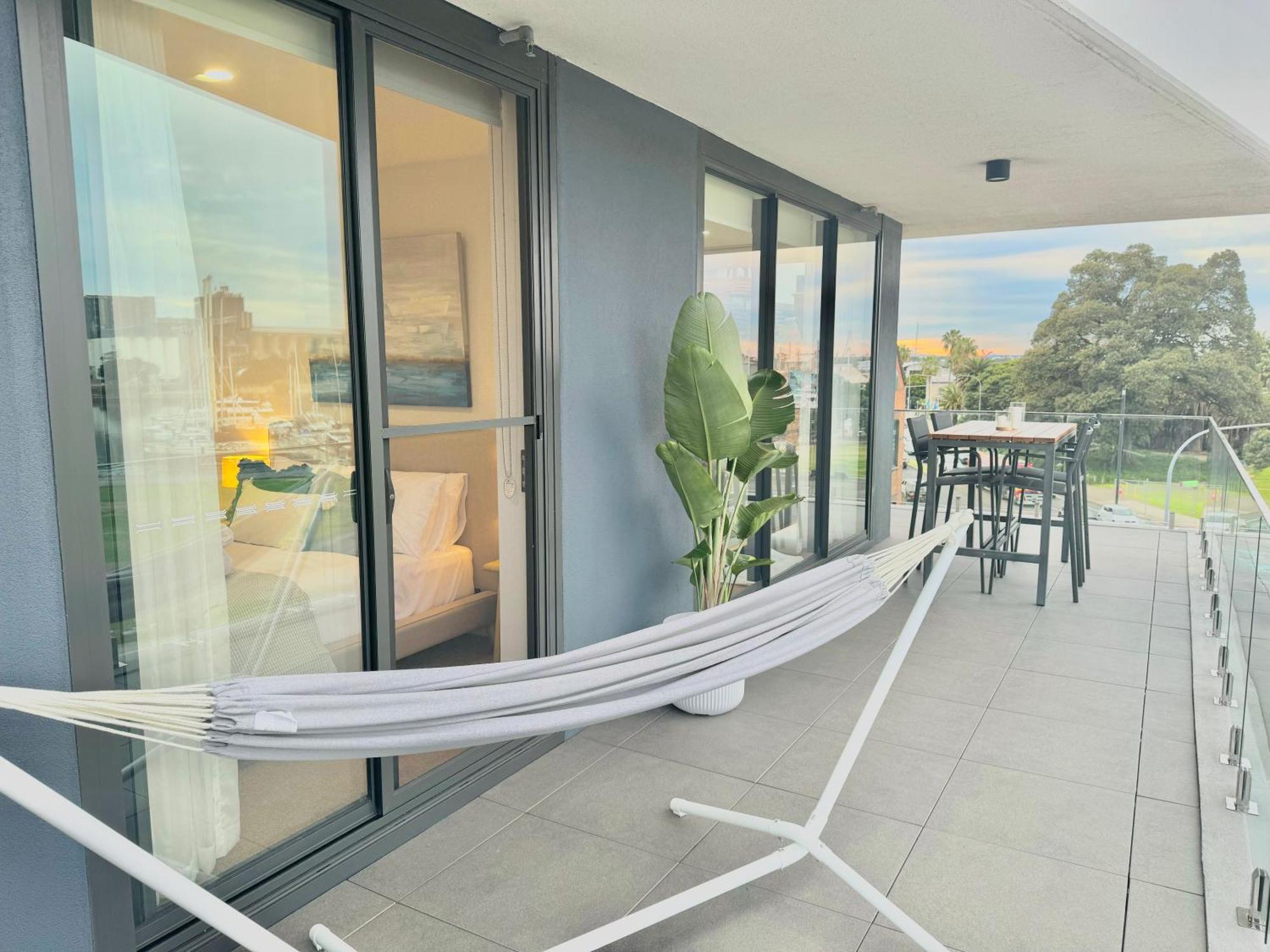 Harbour Towers, Newcastle'S Elite Apartment Stays, Free Parking & Tram Access المظهر الخارجي الصورة